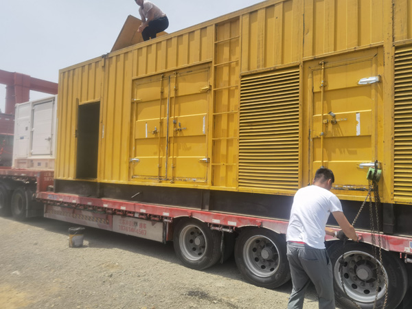 阳山除了负载情况和发动机维护，还有哪些因素会影响 200kw 柴油发电机的油耗？